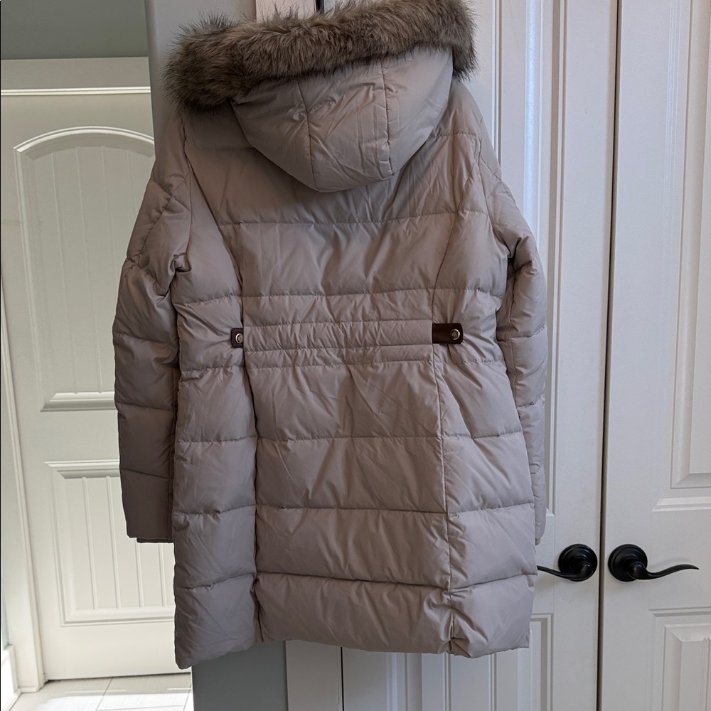 Lauren/Ralph Lauren Women's Beige Puffer Coat with Faux Fur Hood - Picture 8 of 16
